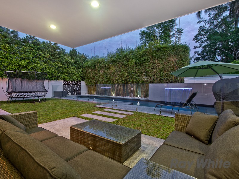 49 Larwill Avenue, Northgate QLD 4013