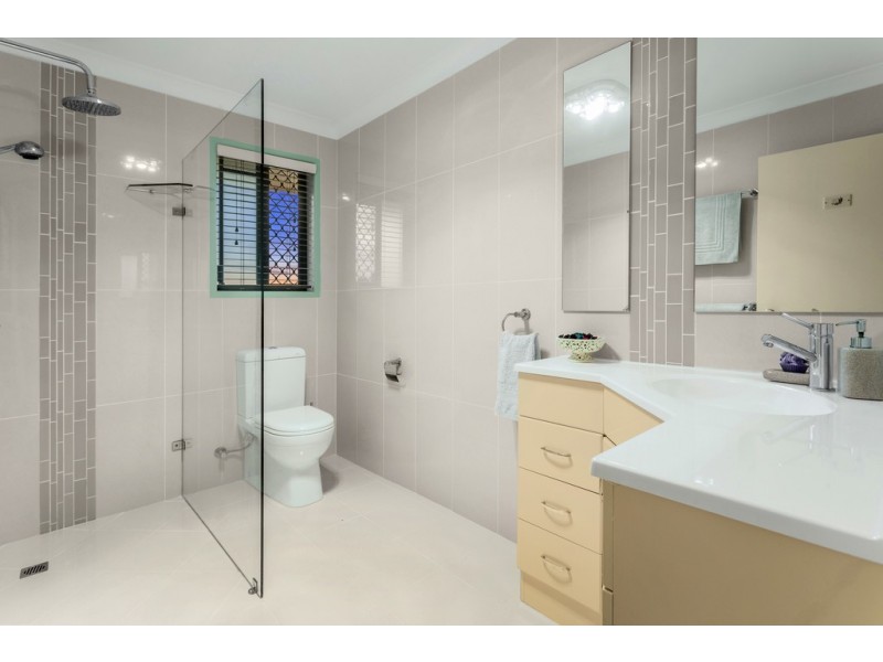 18 Yalumba Street, Carseldine QLD 4034