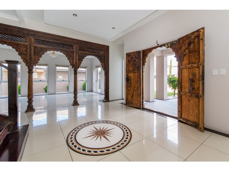 4 Apulia Place, Bridgeman Downs QLD 4035