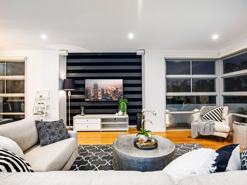 12 Dress Circle Court, Bridgeman Downs QLD 4035