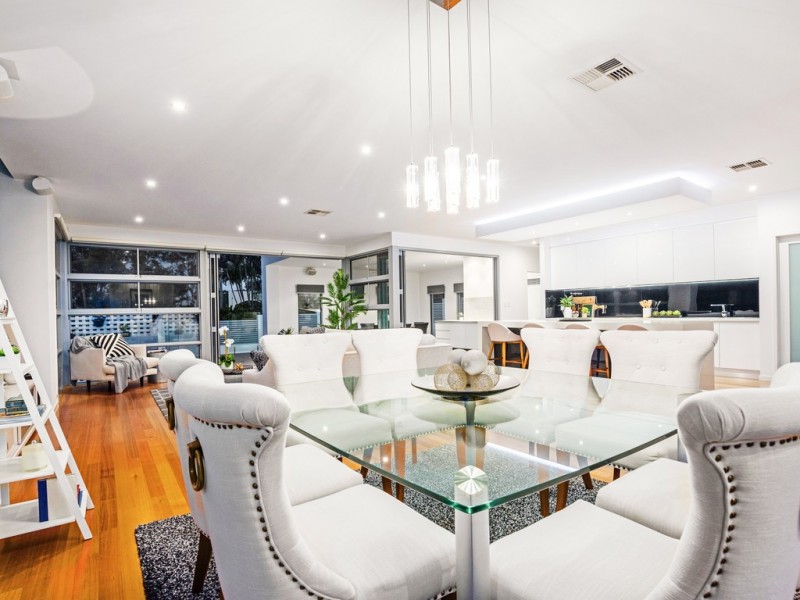 12 Dress Circle Court, Bridgeman Downs QLD 4035