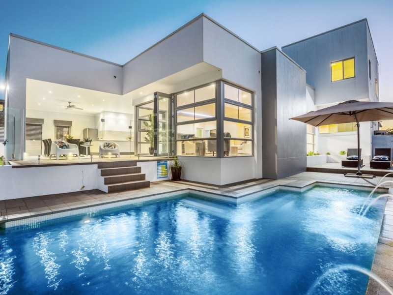 12 Dress Circle Court, Bridgeman Downs QLD 4035