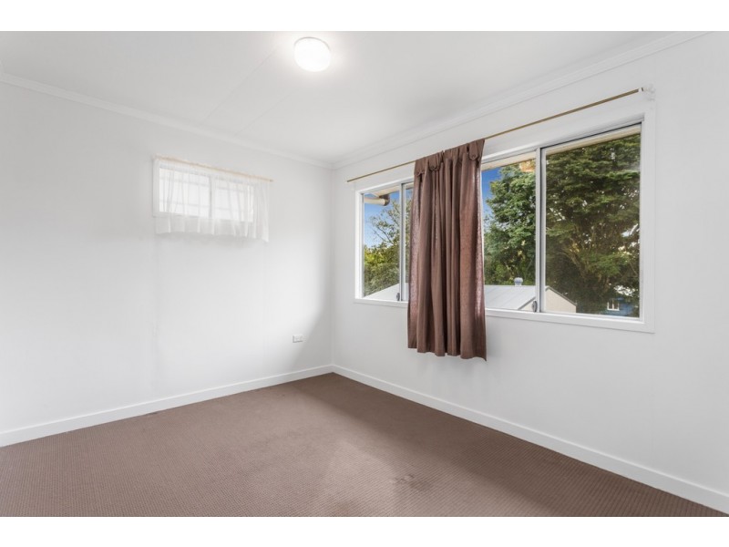 9 Malwood Street, Stafford Heights QLD 4053