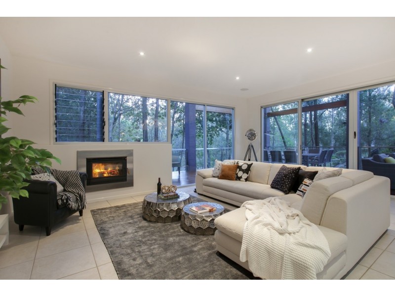 73 Neville Road, Bridgeman Downs QLD 4035