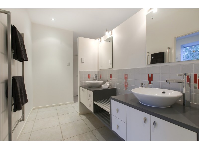 73 Neville Road, Bridgeman Downs QLD 4035