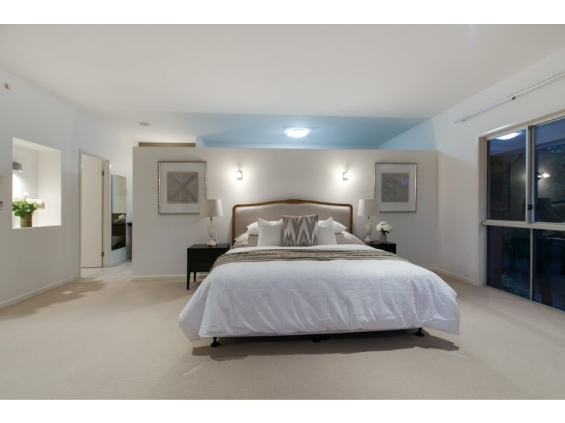 73 Neville Road, Bridgeman Downs QLD 4035