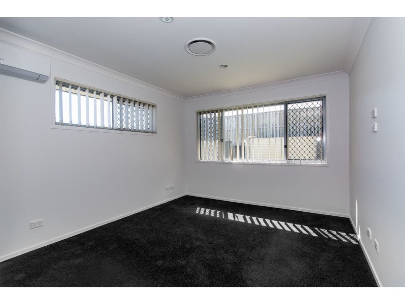 33 Beerwah Parade, Kallangur QLD 4503