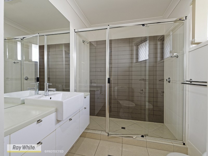 33 Beerwah Parade, Kallangur QLD 4503