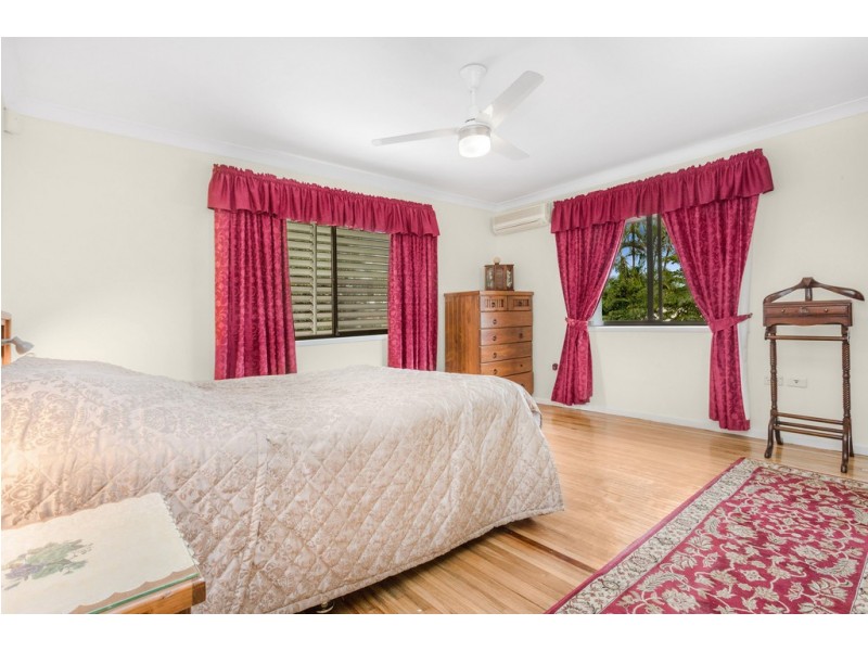 8 Sylvan Court, Kallangur QLD 4503