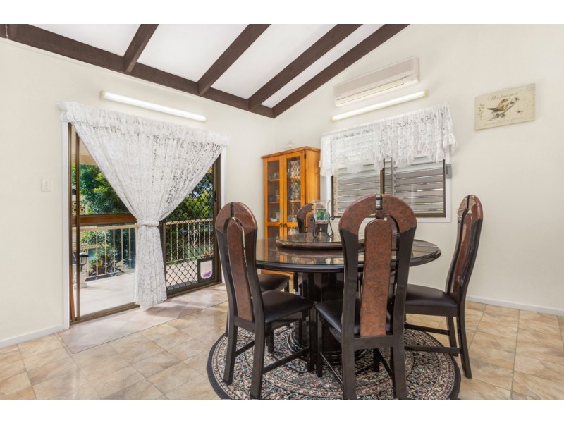 8 Sylvan Court, Kallangur QLD 4503