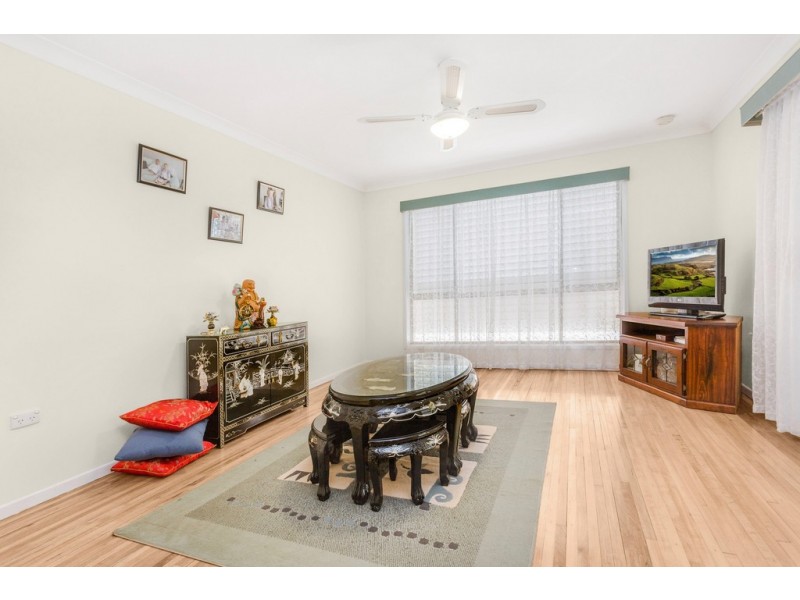 8 Sylvan Court, Kallangur QLD 4503