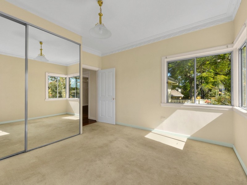 223 Earnshaw Road, Northgate QLD 4013