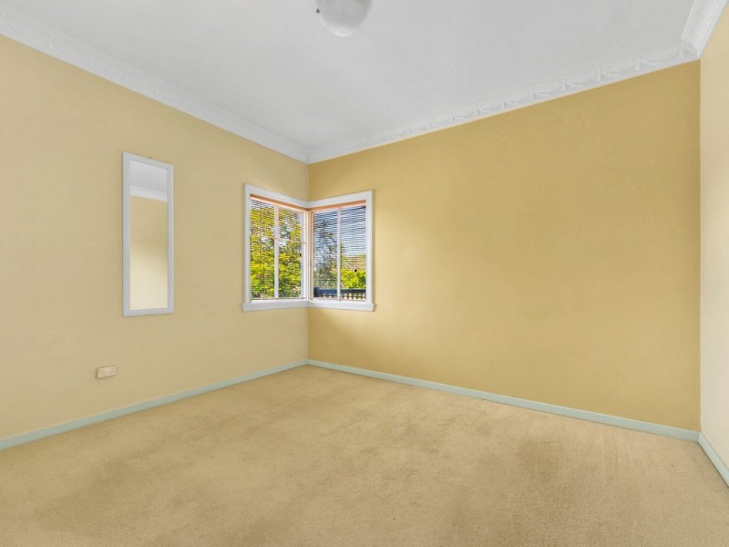 223 Earnshaw Road, Northgate QLD 4013