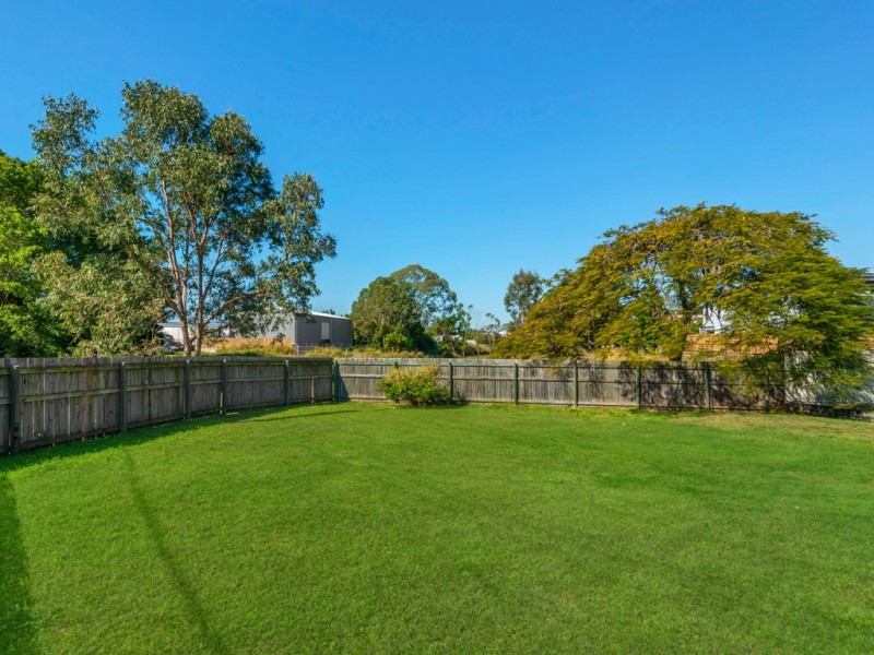 223 Earnshaw Road, Northgate QLD 4013