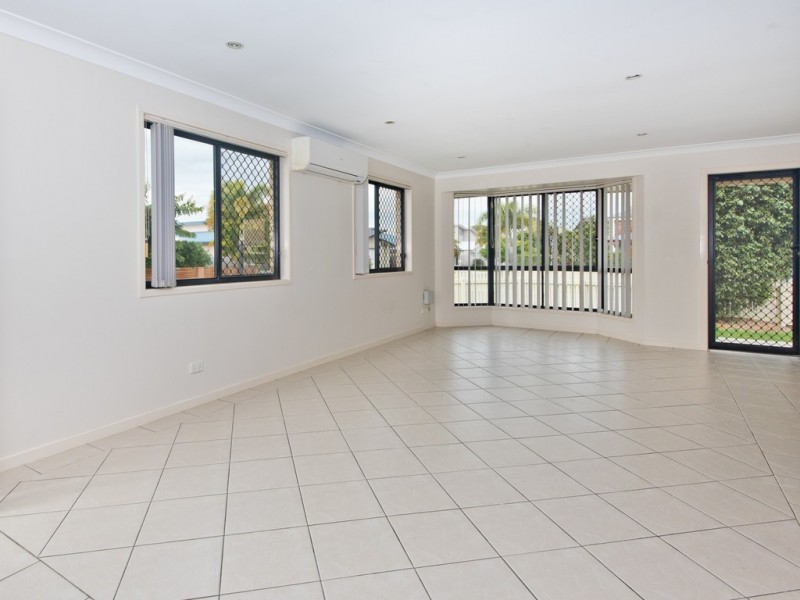 1 Elk Street, Fitzgibbon QLD 4018