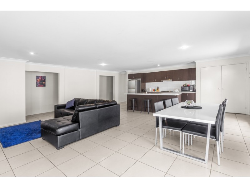 27 Peggy Road, Bellmere QLD 4510