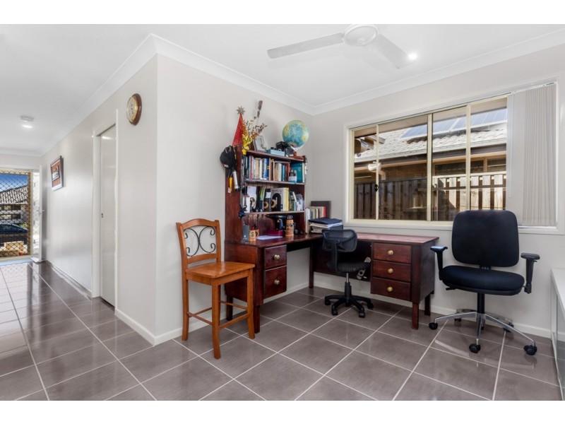 26 Watarrka Avenue, Fitzgibbon QLD 4018