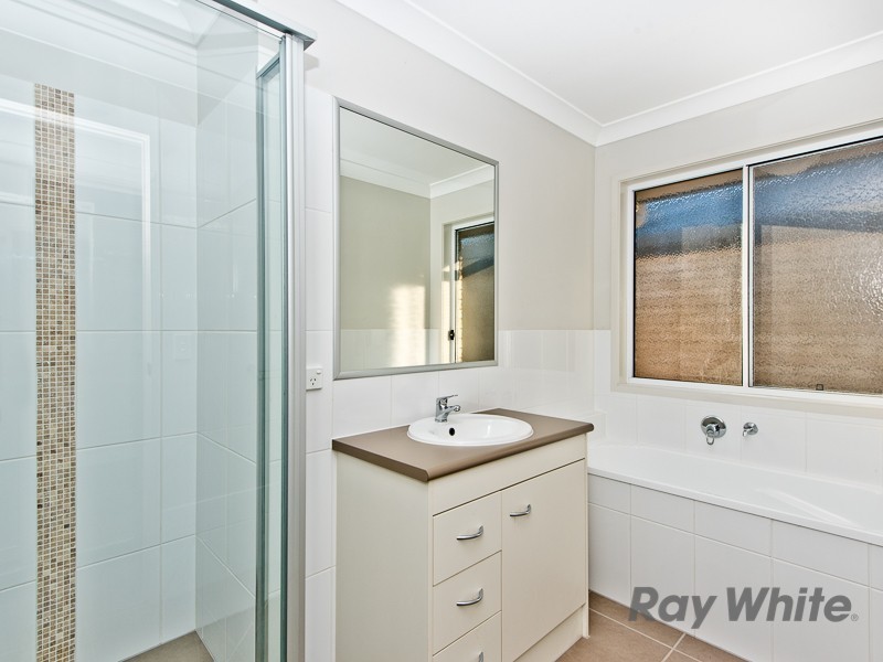 39 Lennon Boulevard, Narangba QLD 4504