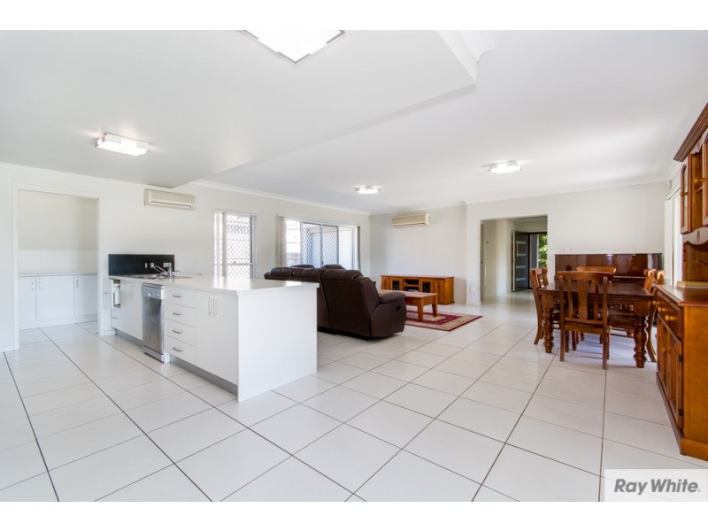 14 Michigan Circuit, Warner QLD 4500