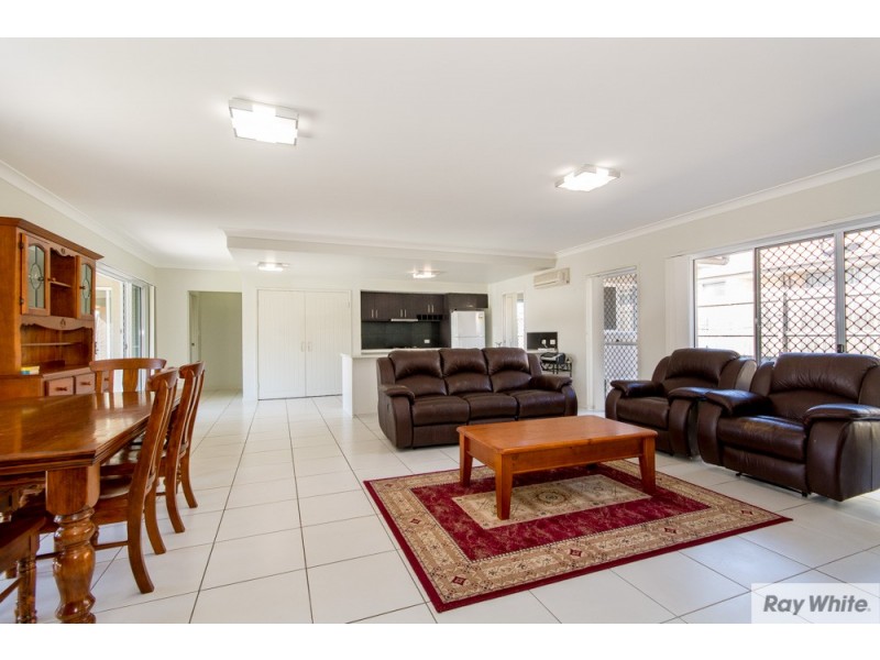 14 Michigan Circuit, Warner QLD 4500