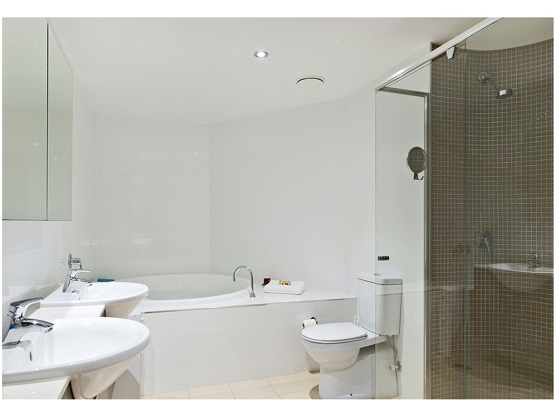 201/14 Oxley Avenue, Woody Point QLD 4019