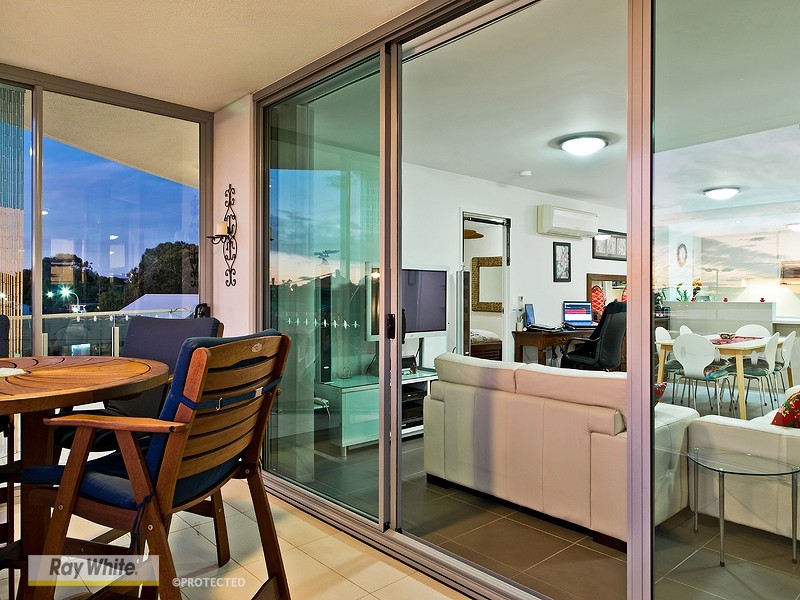 201/14 Oxley Avenue, Woody Point QLD 4019
