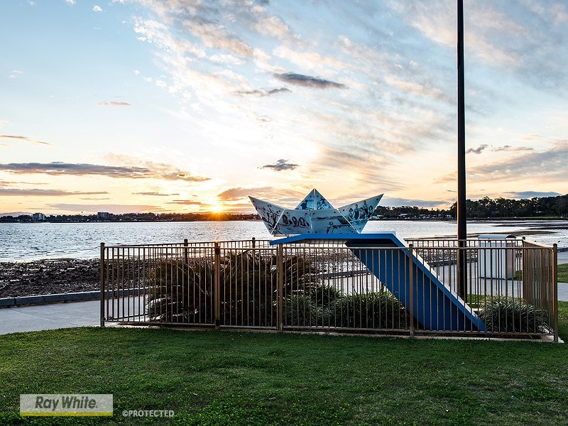 201/14 Oxley Avenue, Woody Point QLD 4019