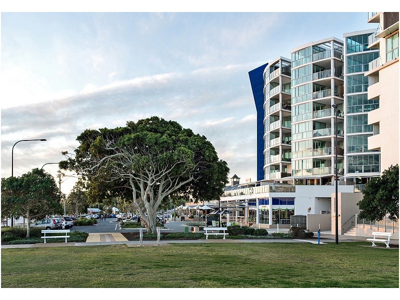 201/14 Oxley Avenue, Woody Point QLD 4019