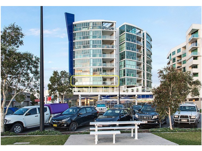201/14 Oxley Avenue, Woody Point QLD 4019