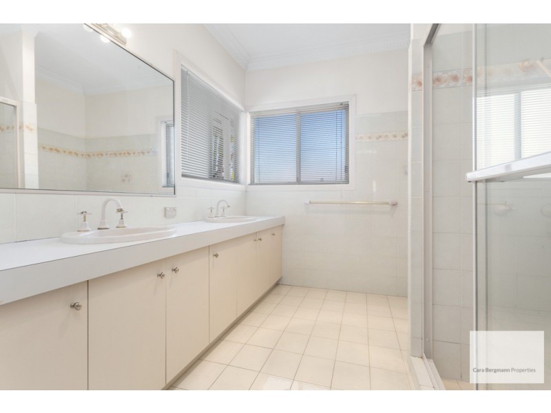 22 Gielgud Crescent, Mcdowall QLD 4053
