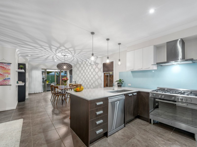 17A Larwill Avenue, Northgate QLD 4013