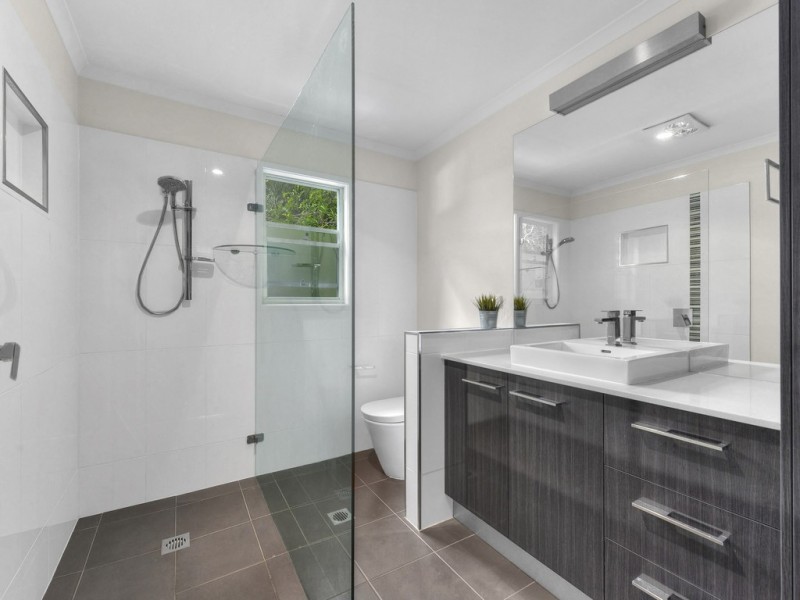 15A Jeffcott Street, Wavell Heights QLD 4012