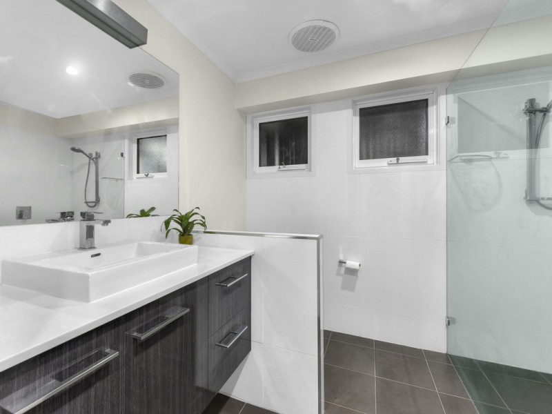 15A Jeffcott Street, Wavell Heights QLD 4012