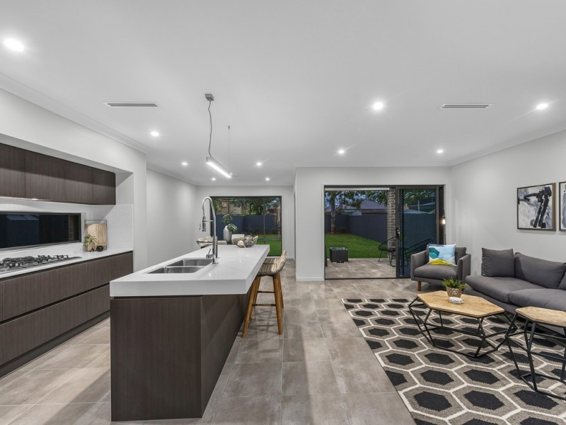 18 Junior Terrace, Northgate QLD 4013