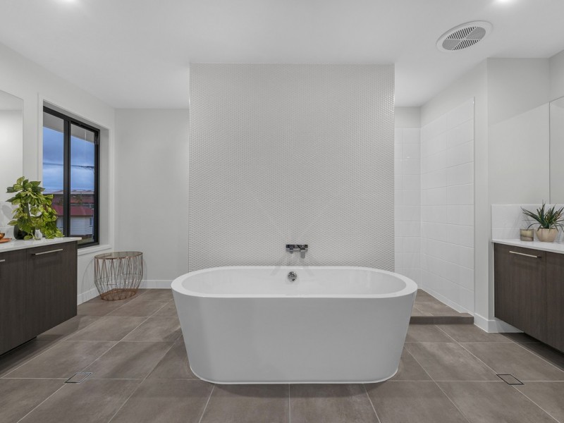 18 Junior Terrace, Northgate QLD 4013