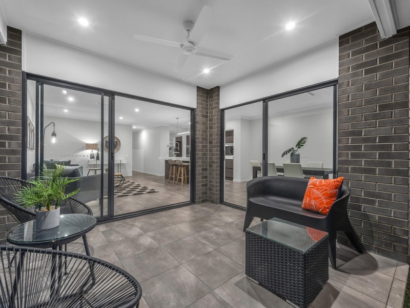 18 Junior Terrace, Northgate QLD 4013