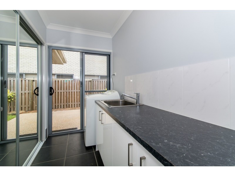 77 Mount Kaputar Way, Fitzgibbon QLD 4018