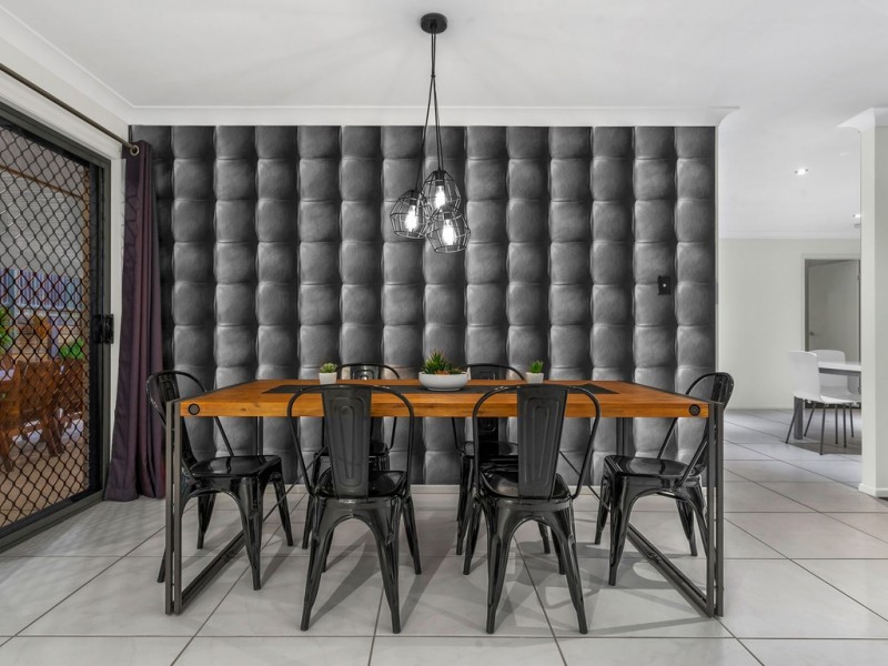 6 Elle Court, Cashmere QLD 4500