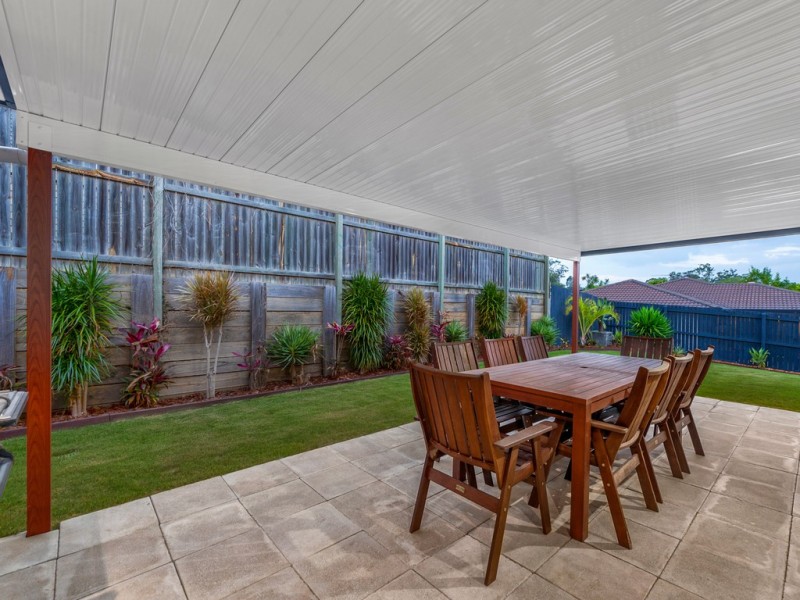 6 Elle Court, Cashmere QLD 4500