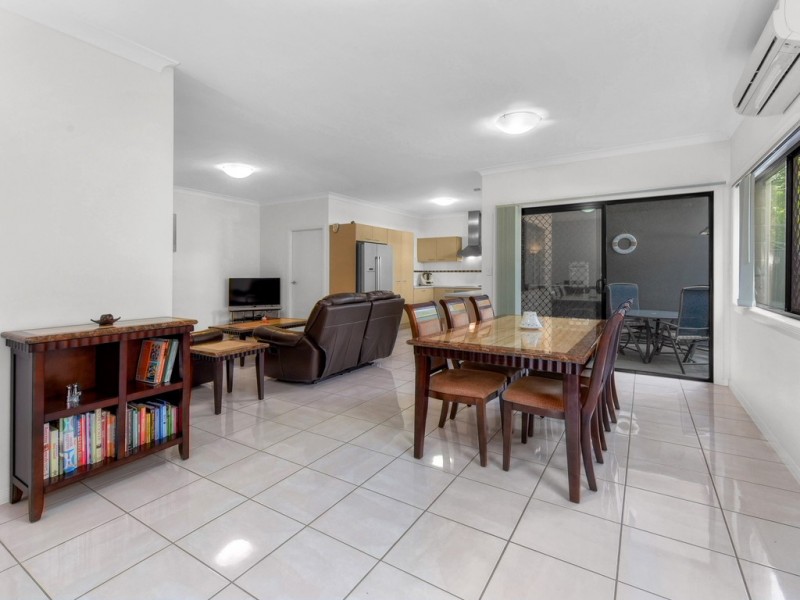 2/64 Georgina Street, Woody Point QLD 4019