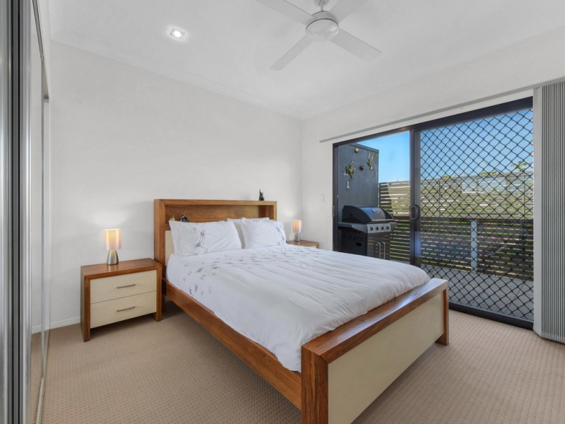 2/64 Georgina Street, Woody Point QLD 4019