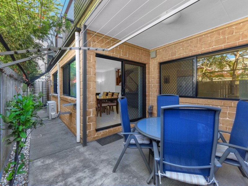 2/64 Georgina Street, Woody Point QLD 4019