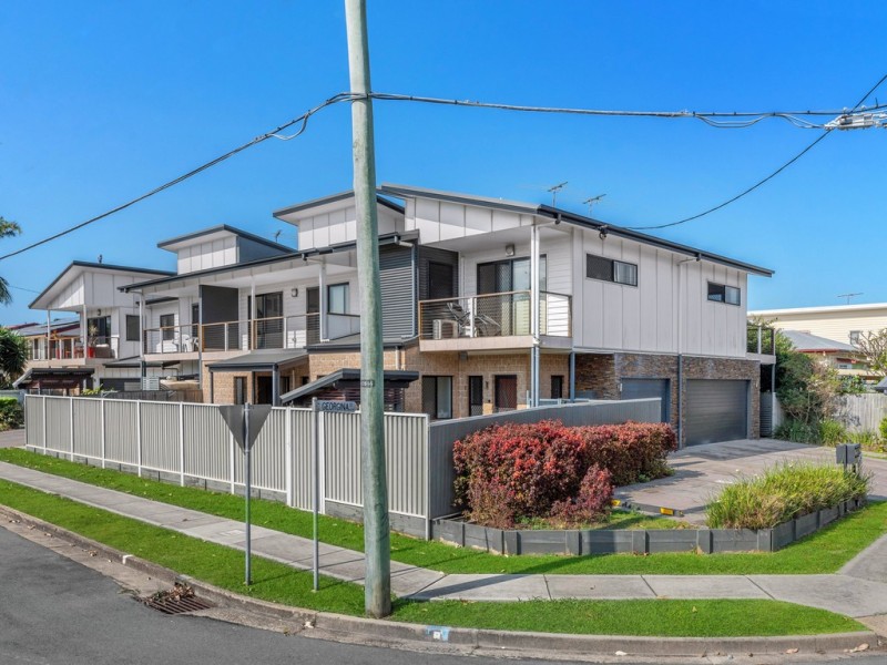 2/64 Georgina Street, Woody Point QLD 4019