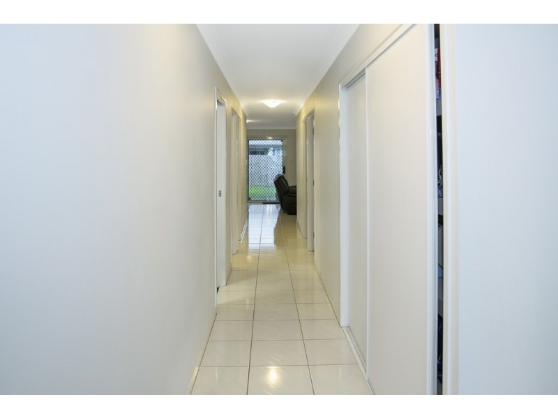 5 Macaw Place, Dakabin QLD 4503