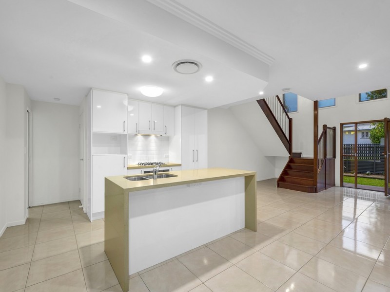 49 Almond Street, Northgate QLD 4013