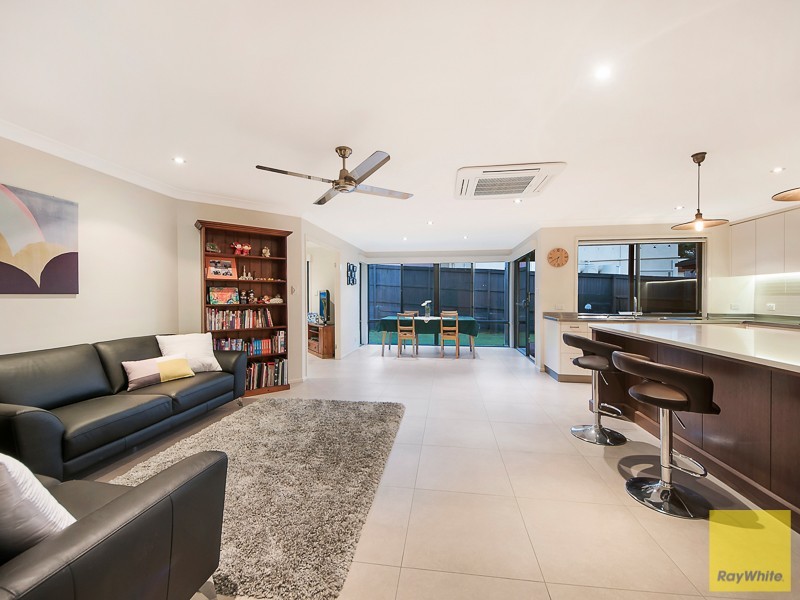 5 Protea Place, Bridgeman Downs QLD 4035