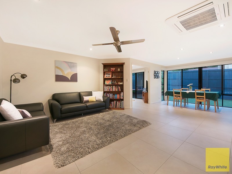 5 Protea Place, Bridgeman Downs QLD 4035
