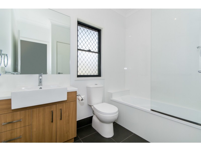 1/247 Aberdeen Parade, Boondall QLD 4034