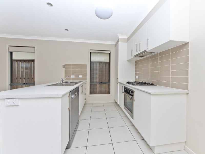 568 Roghan Road, Fitzgibbon QLD 4018