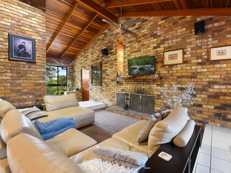 11 Beech Drive, Cashmere QLD 4500